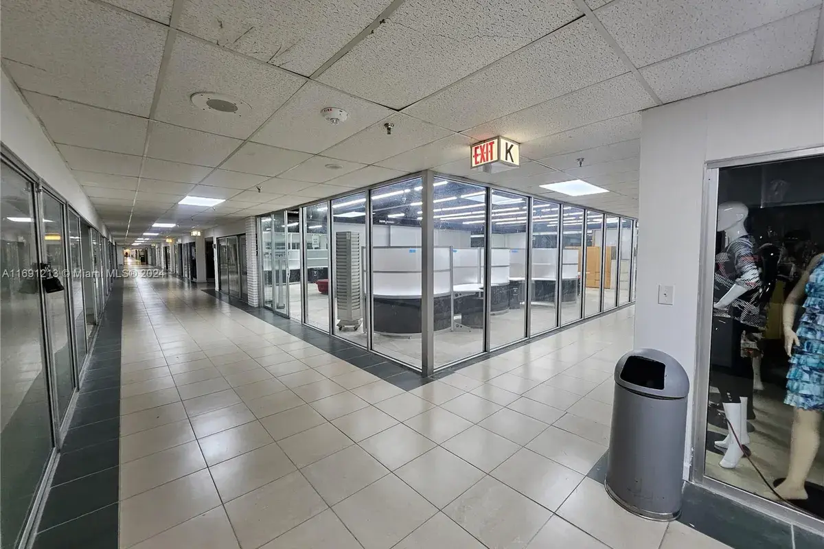 777 NW 72nd Ave # 2132, Miami FL 33126