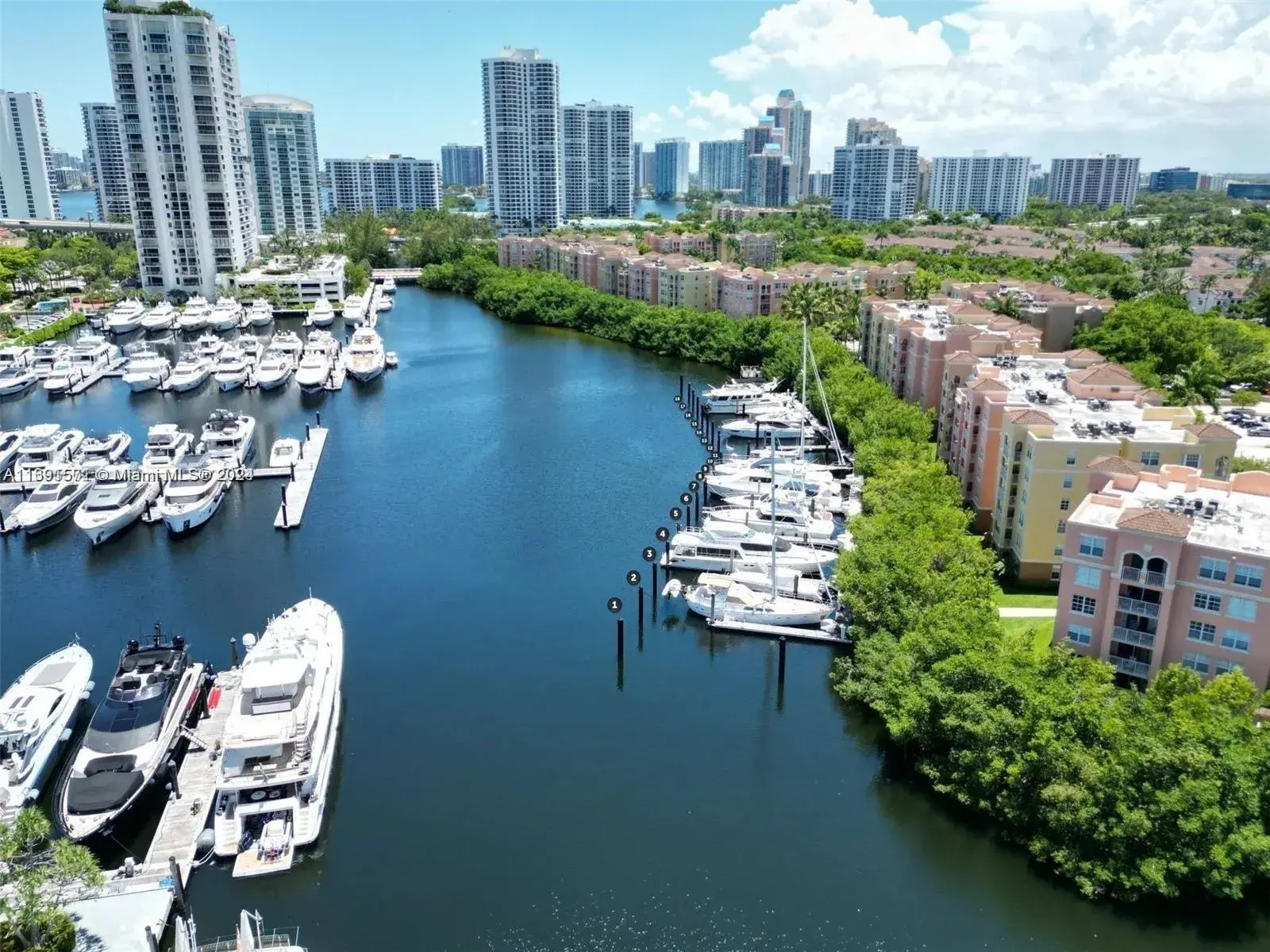 19777 E Country Club Dr, Aventura FL 33180