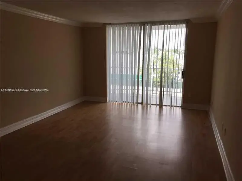 488 NW 165th St Rd # 411, Miami FL 33169