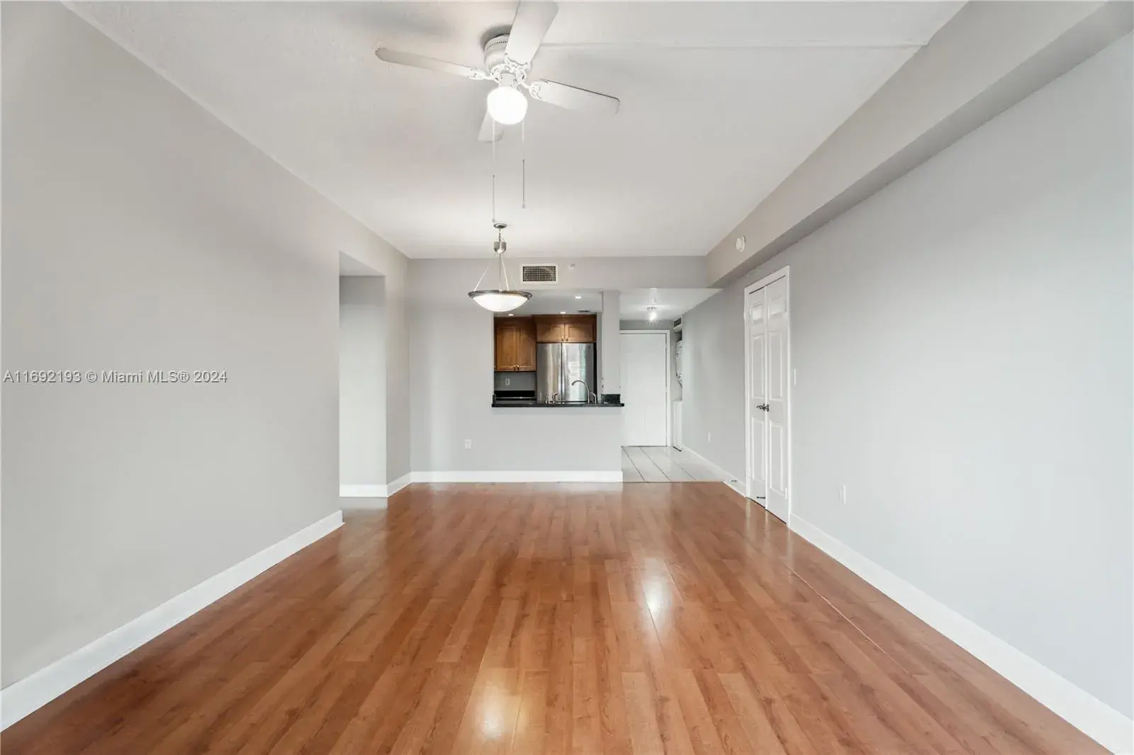50 Menores Ave # 827, Coral Gables FL 33134