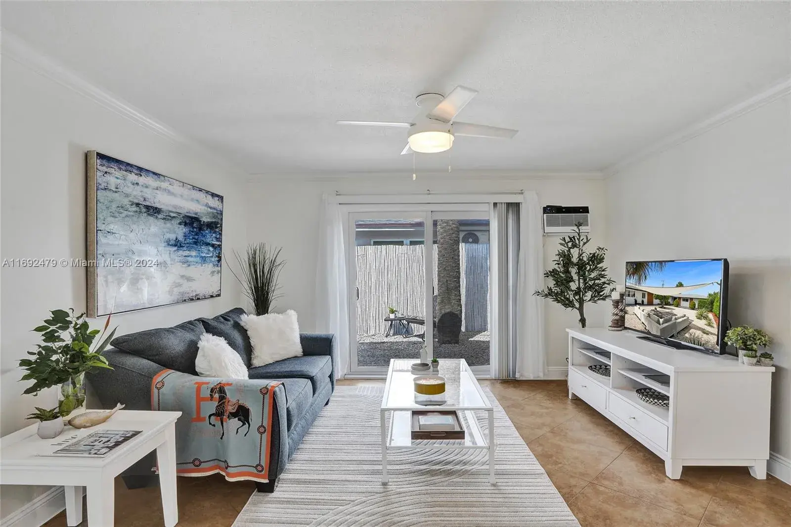 1 bedroom 1 bath Residential Lease for rent at 2756 NE 32nd St # 2, Fort Lauderdale FL 33306