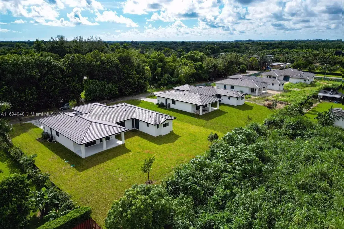 23060 SW 154 ct, Miami FL 33170
