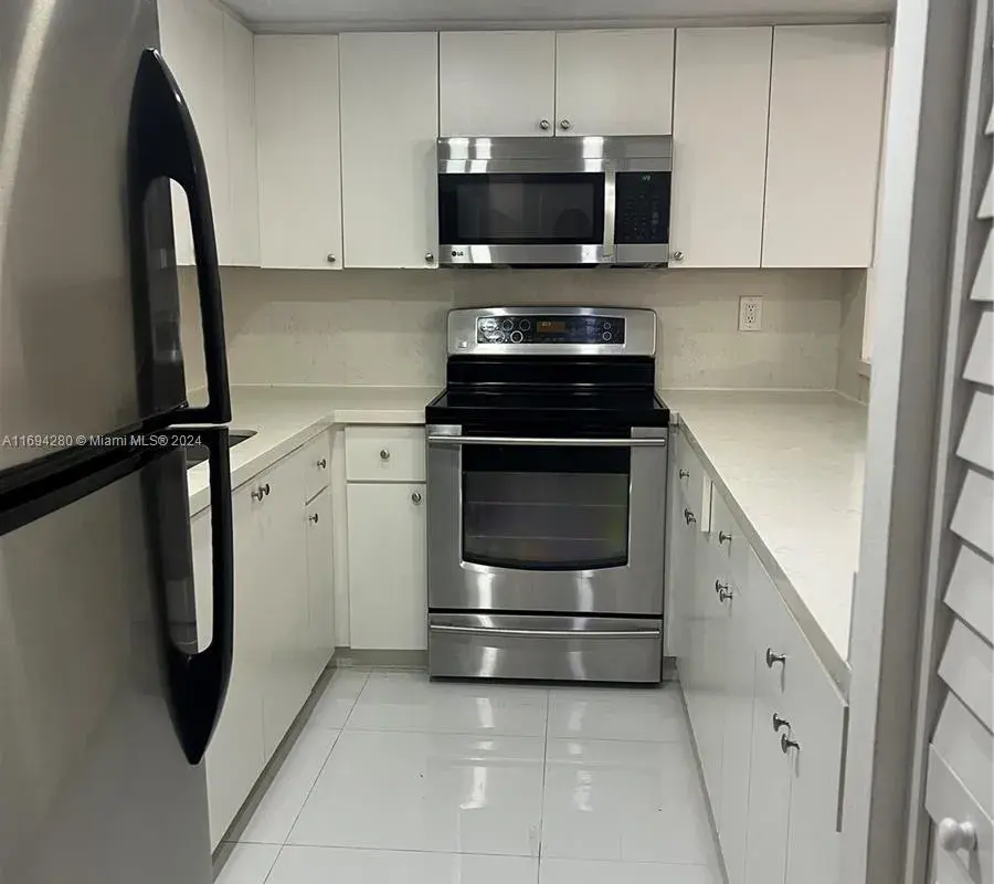 4388 W 10th Ln # 59, Hialeah FL 33012