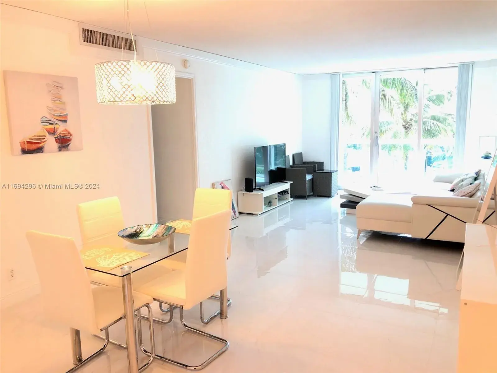 1 bedroom 1 bath Residential for sale at 3901 S Ocean Dr # 2J, Hollywood FL 33019