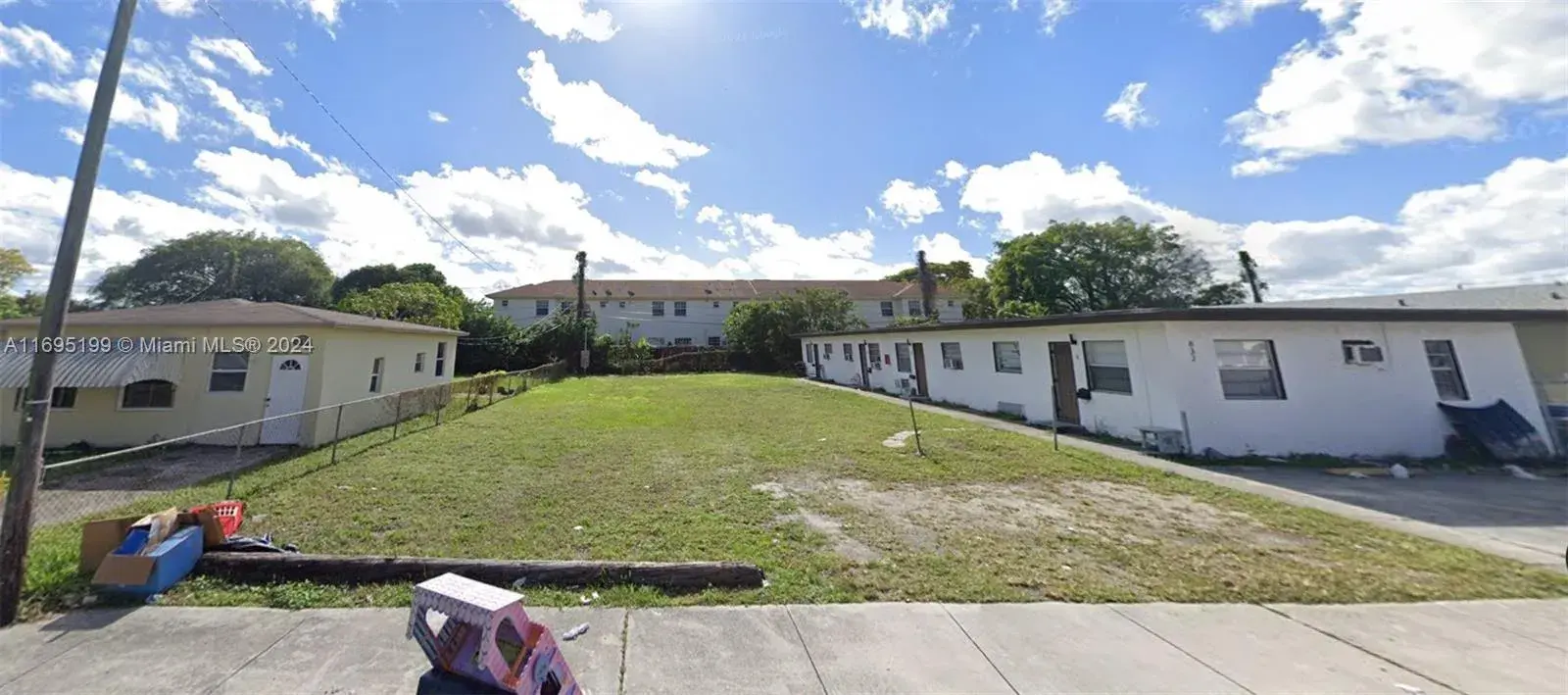 Commercial Land for sale at 10 Nw St, Hallandale Beach FL 33009