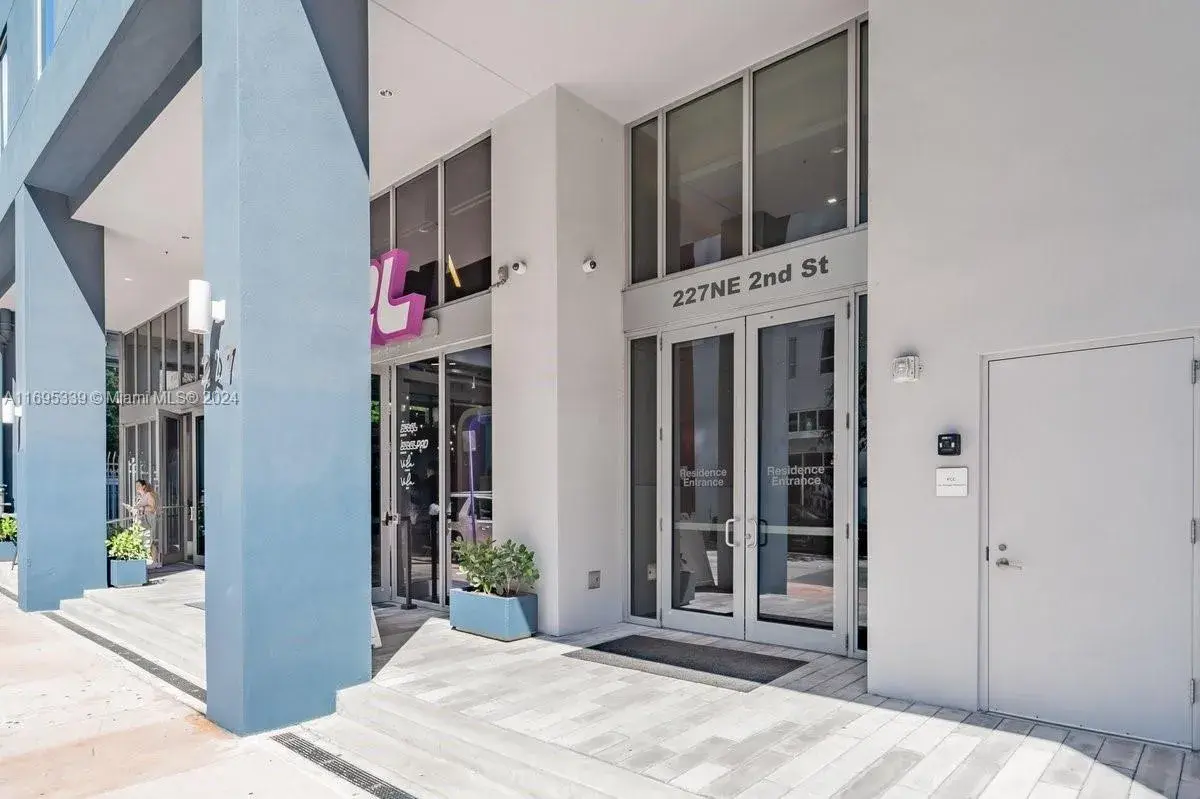 1 bath Residential for sale at 227 NE 2nd St # 2613, Miami FL 33132