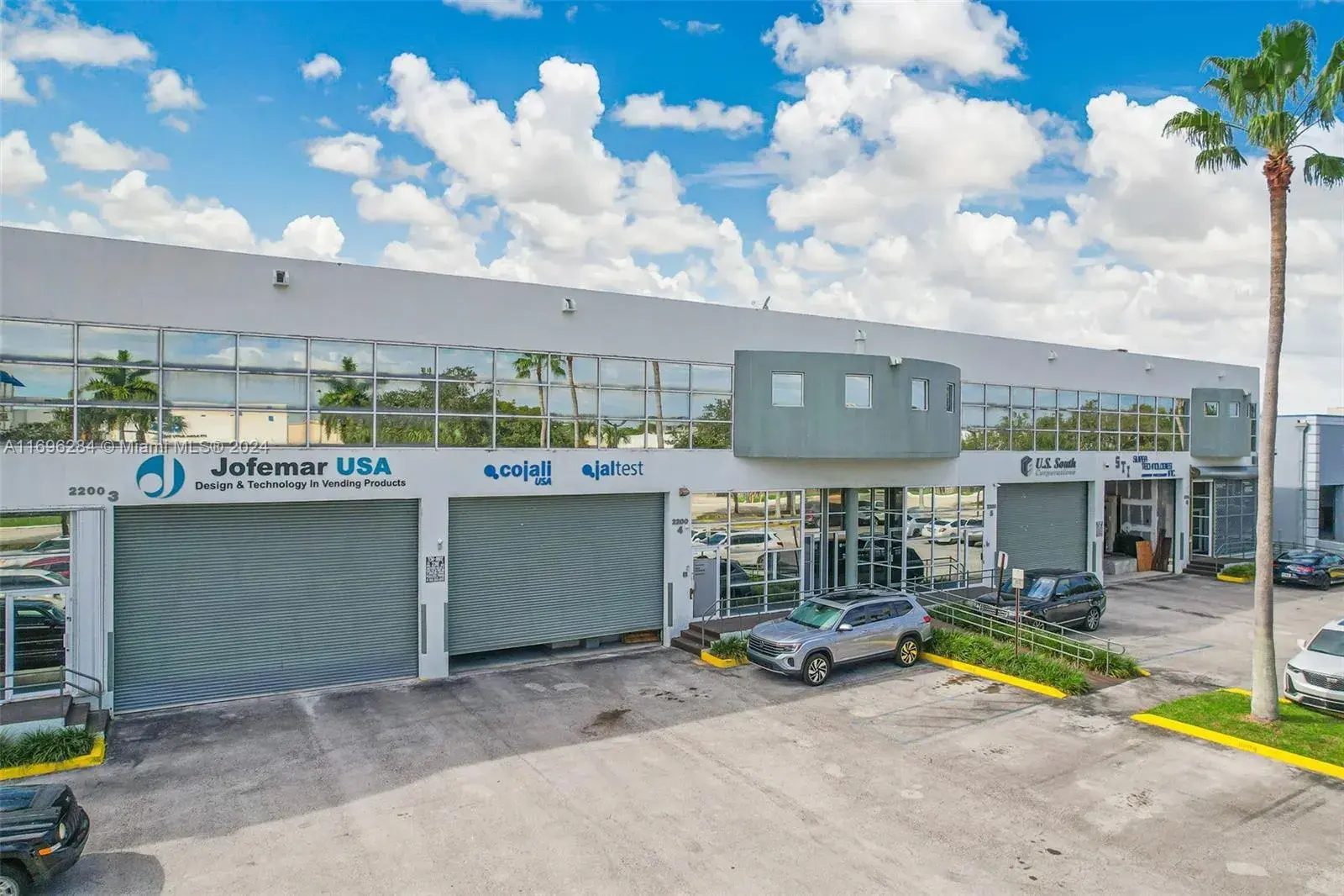 2200 NW 102nd Ave, Doral FL 33172