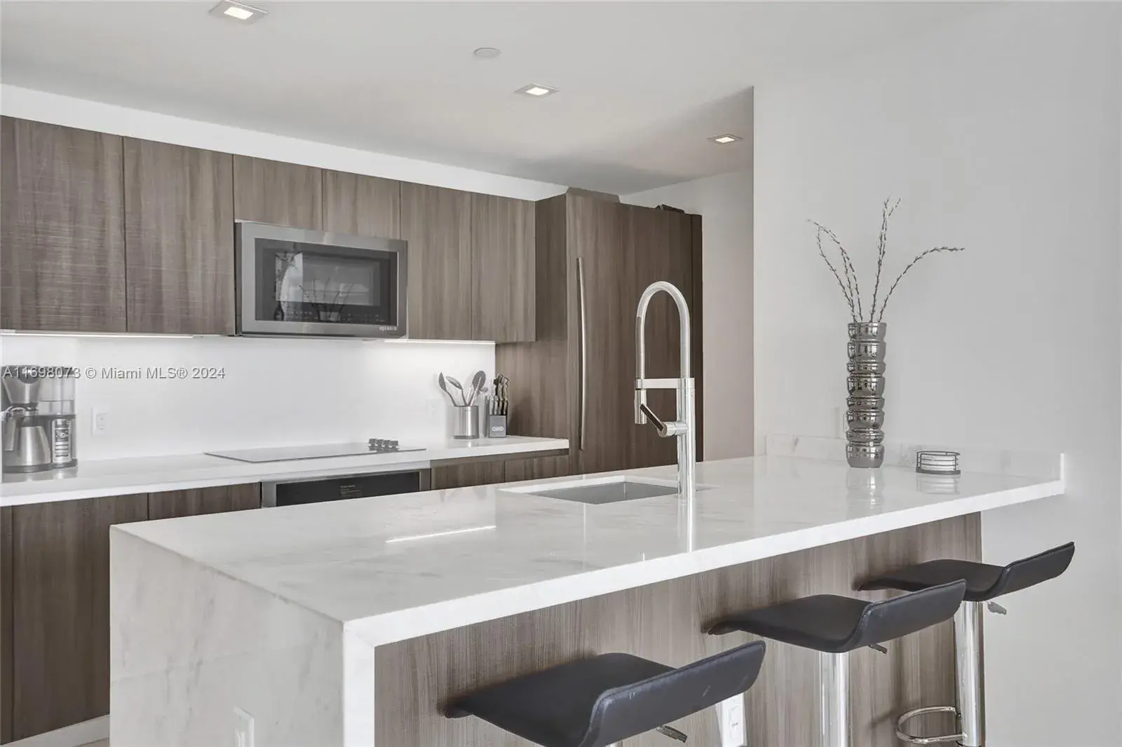 401 N Birch Rd # 1113, Fort Lauderdale FL 33304