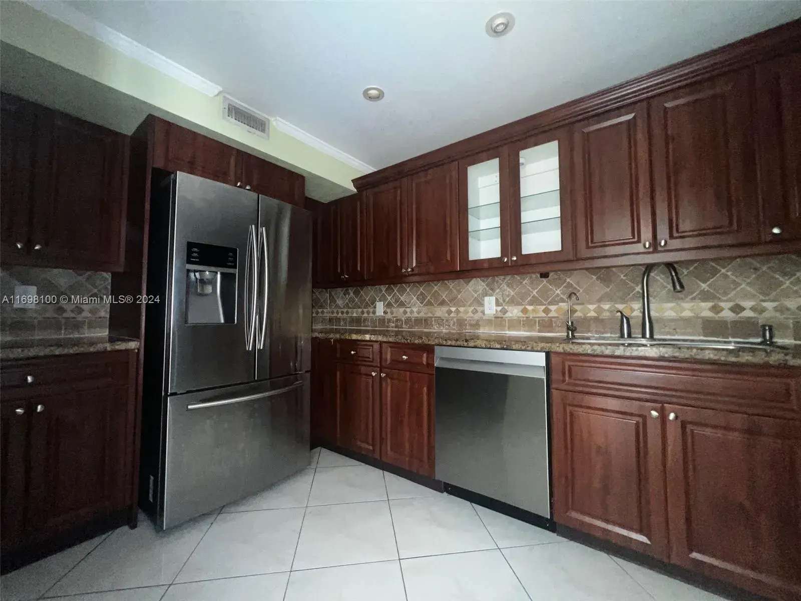 3800 Hillcrest Dr # 921, Hollywood FL 33021