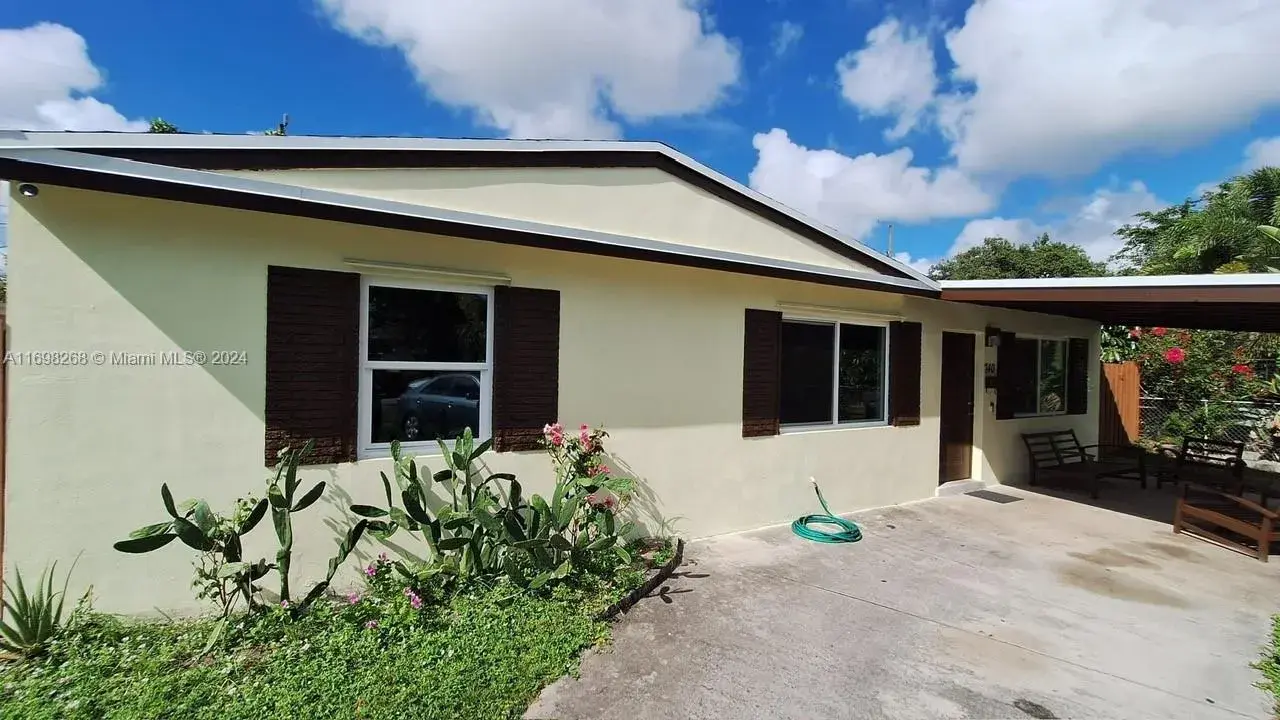 3 bedroom 1 bath Residential for sale at 740 N 71st Ave, Hollywood FL 33024