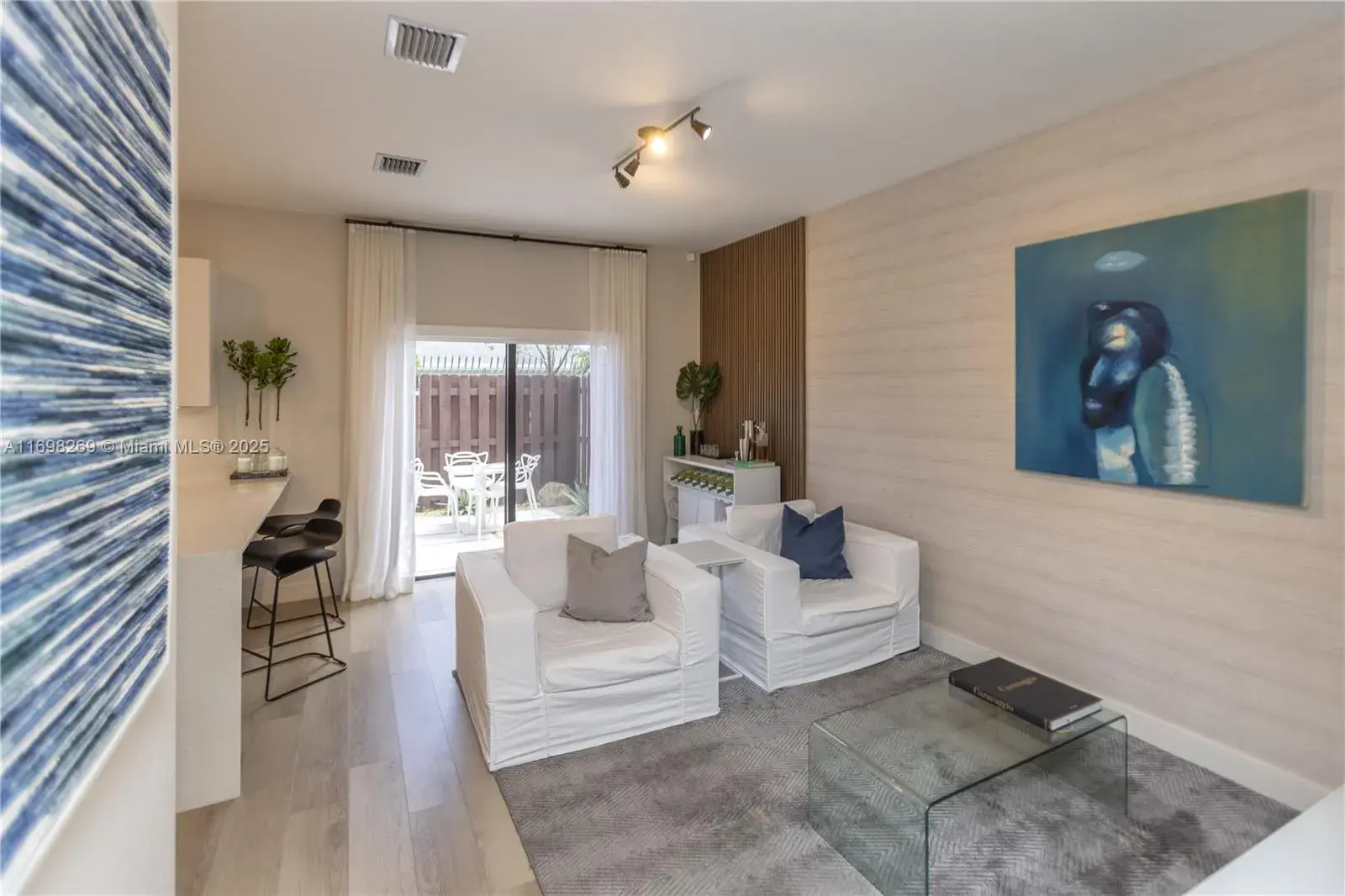 3 bedroom 2 bath Residential Lease for rent at 979 NE 211th St # 979, Miami FL 33179