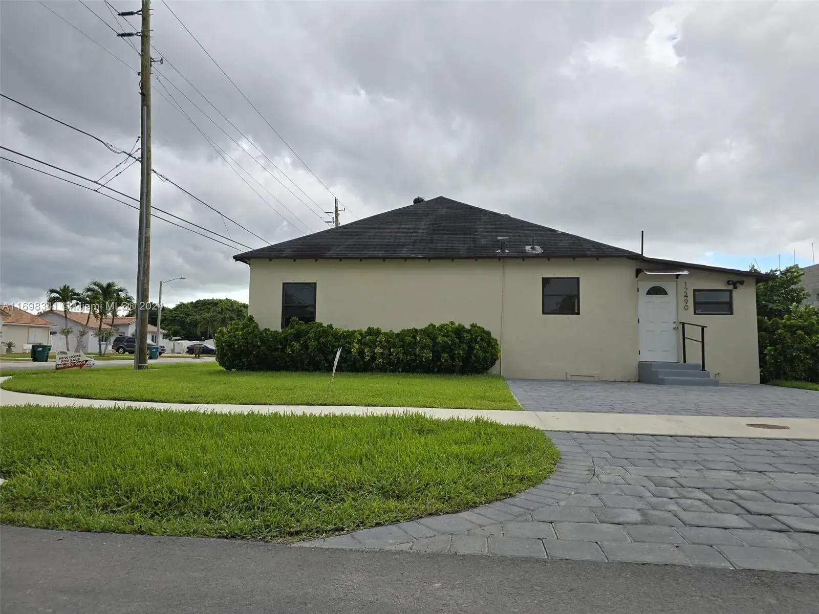 12490 SW 224th St, Miami FL 33170