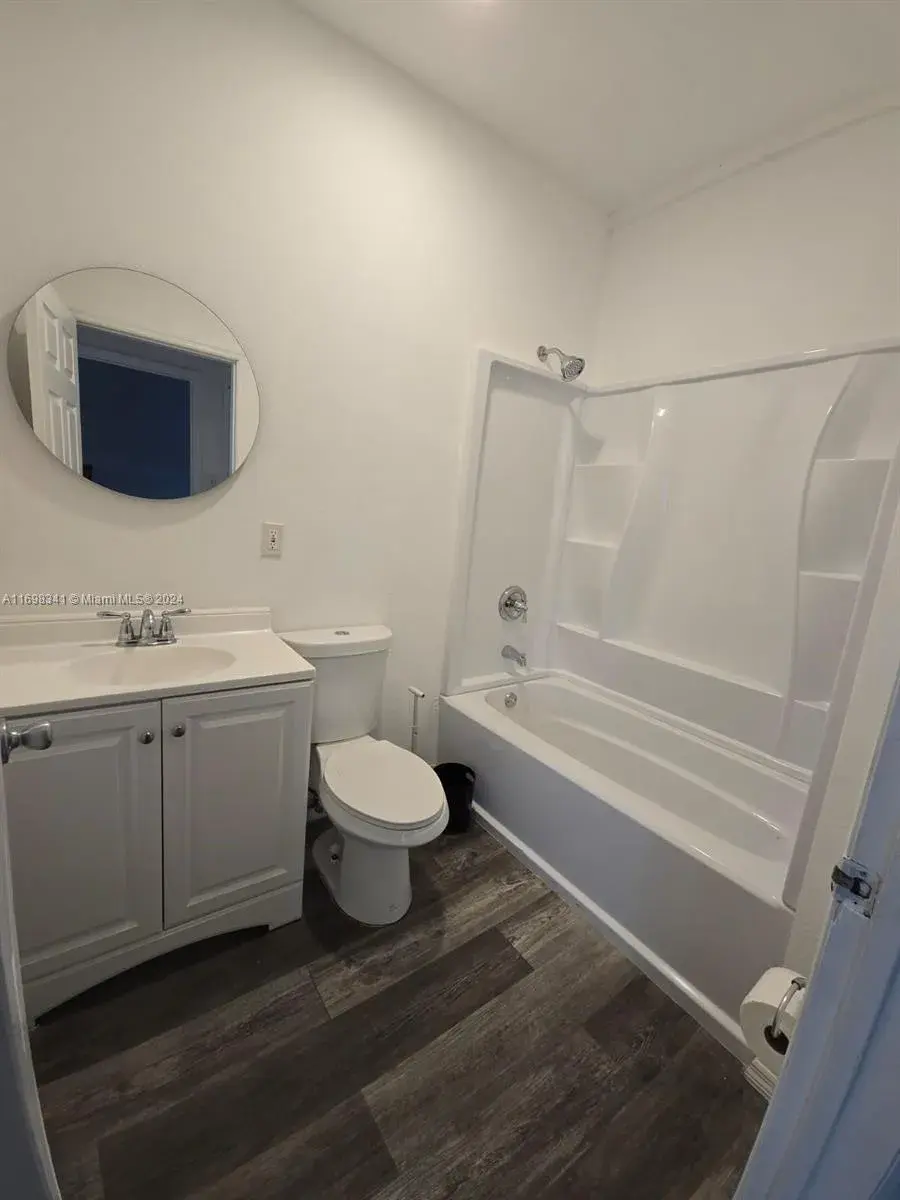 12490 SW 224th St, Miami FL 33170