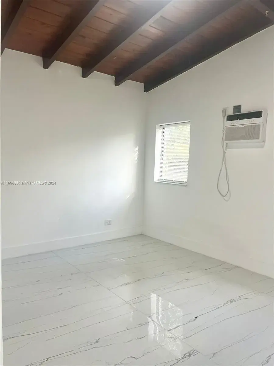 1776 NE 178 STREET # 2, Miami FL 33162