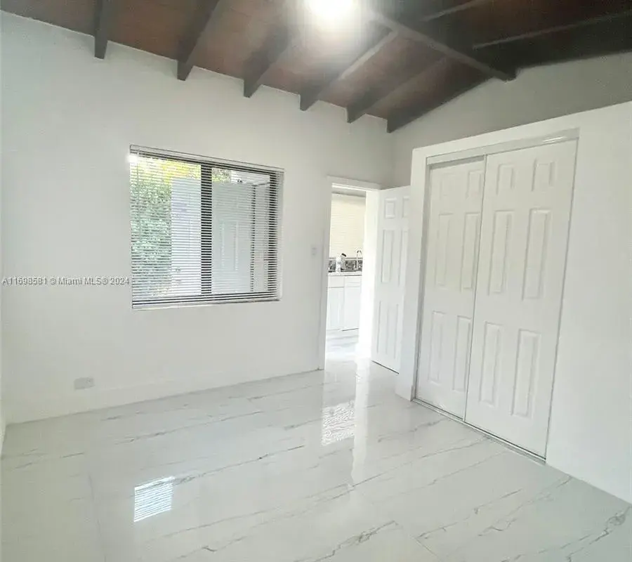 1776 NE 178 STREET # 2, Miami FL 33162