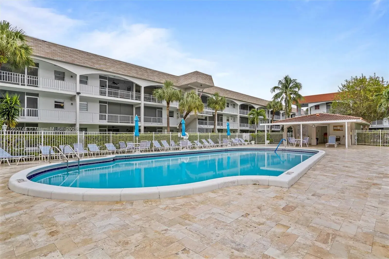 501 Blue Heron Dr # A, Hallandale Beach FL 33009