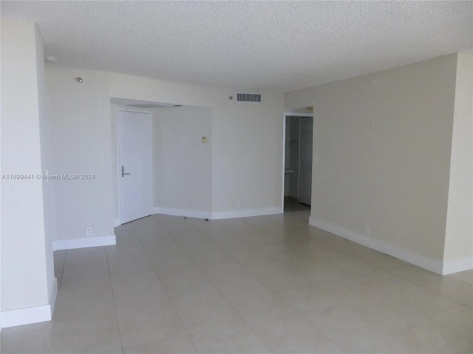 3530 Mystic Pointe Dr # 3106, Aventura FL 33180