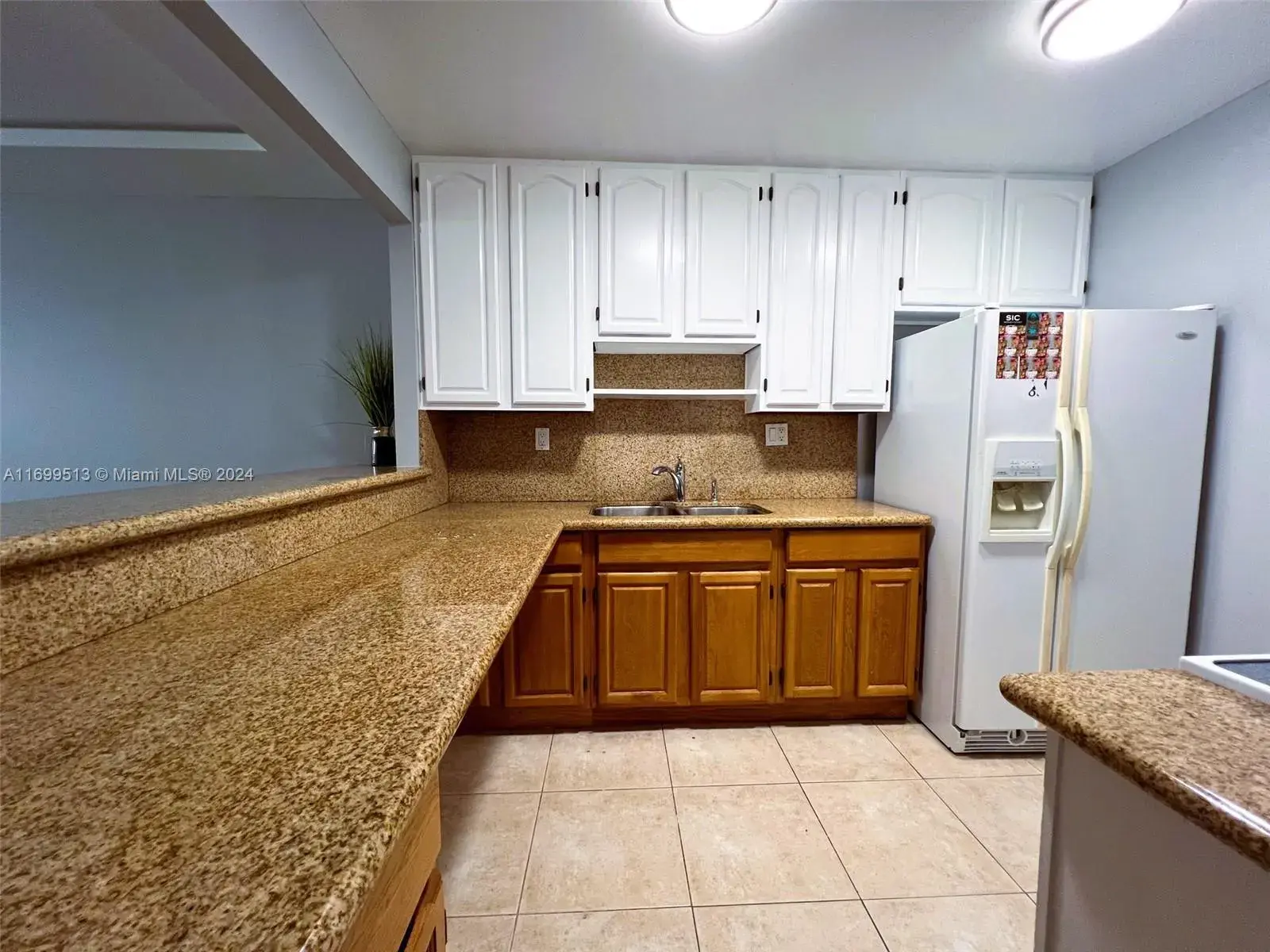 1 bedroom 1 bath Residential Lease for rent at 1849 S Ocean Dr # 906, Hallandale Beach FL 33009