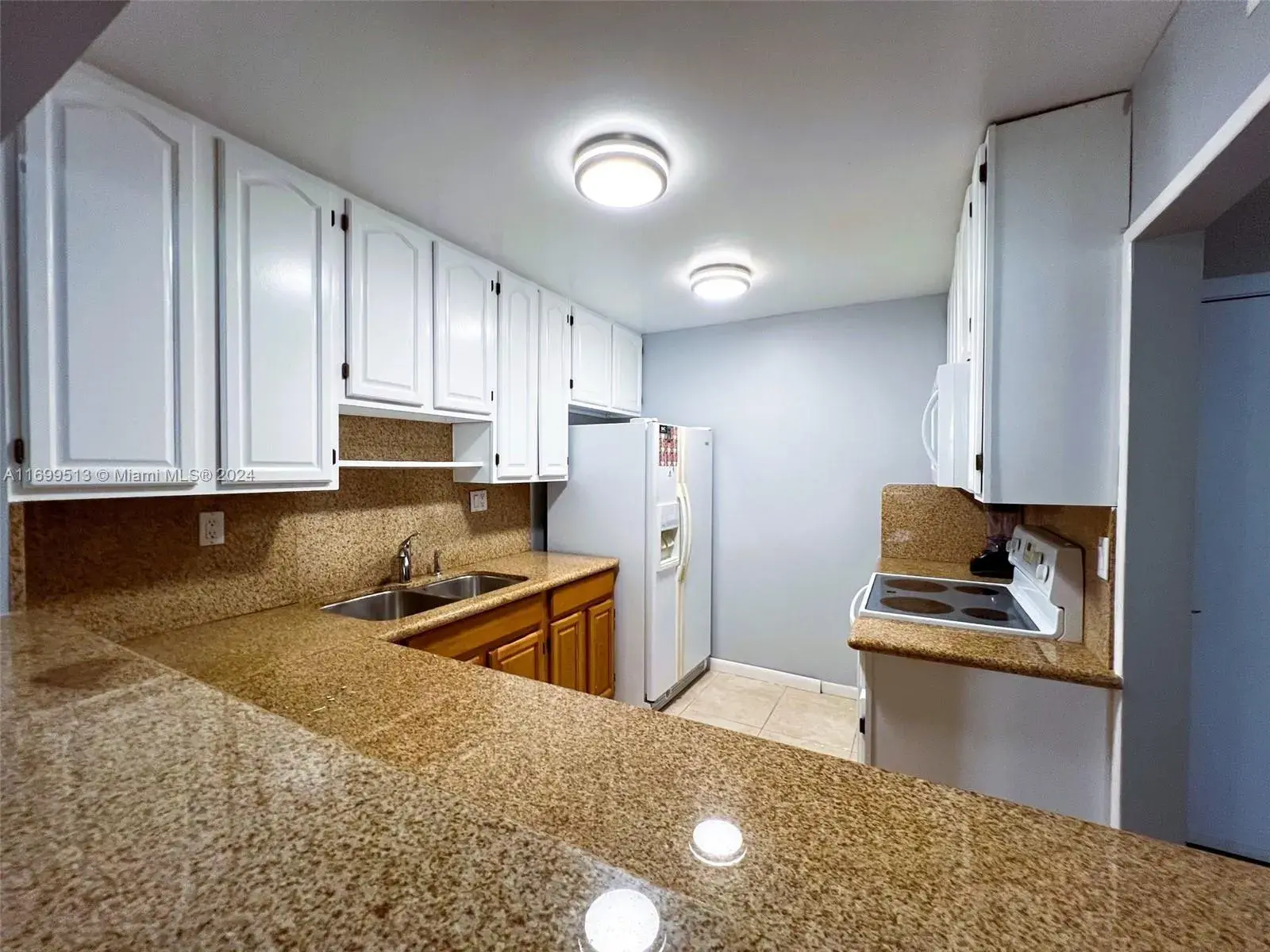1849 S Ocean Dr # 906, Hallandale Beach FL 33009
