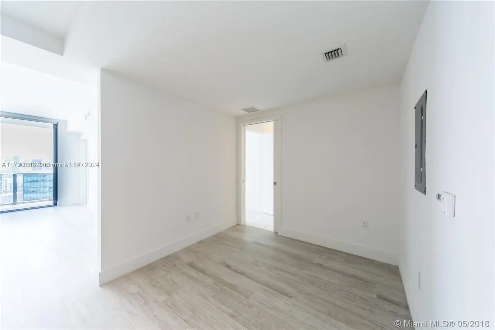 1 bedroom 1 bath Residential for sale at 121 NE 34th St # 2703, Miami FL 33137