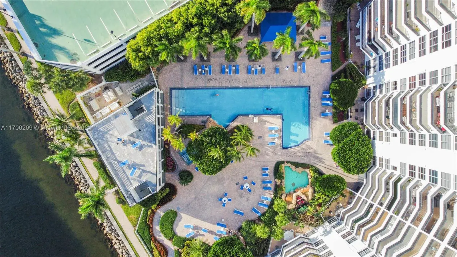 2 bedroom 2 bath Residential for sale at 3600 Mystic Pointe Dr # 1408, Aventura FL 33180