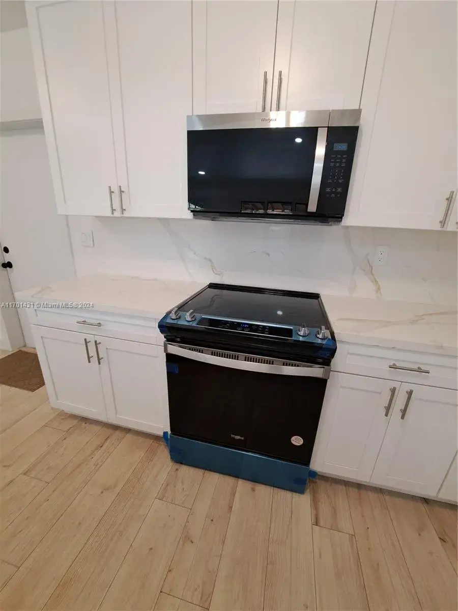 460 Carolina Ave, Fort Lauderdale FL 33312