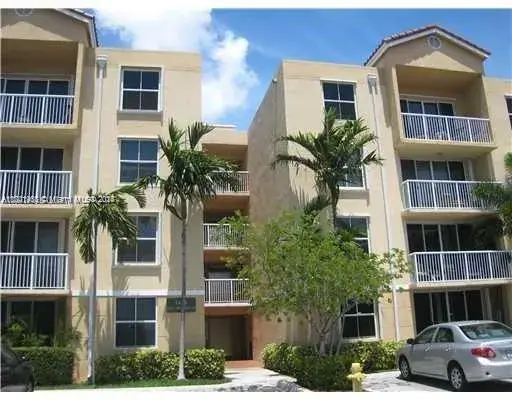 3 bedroom 2 bath Residential for sale at 609 E Sheridan St # 404, Dania Beach FL 33004