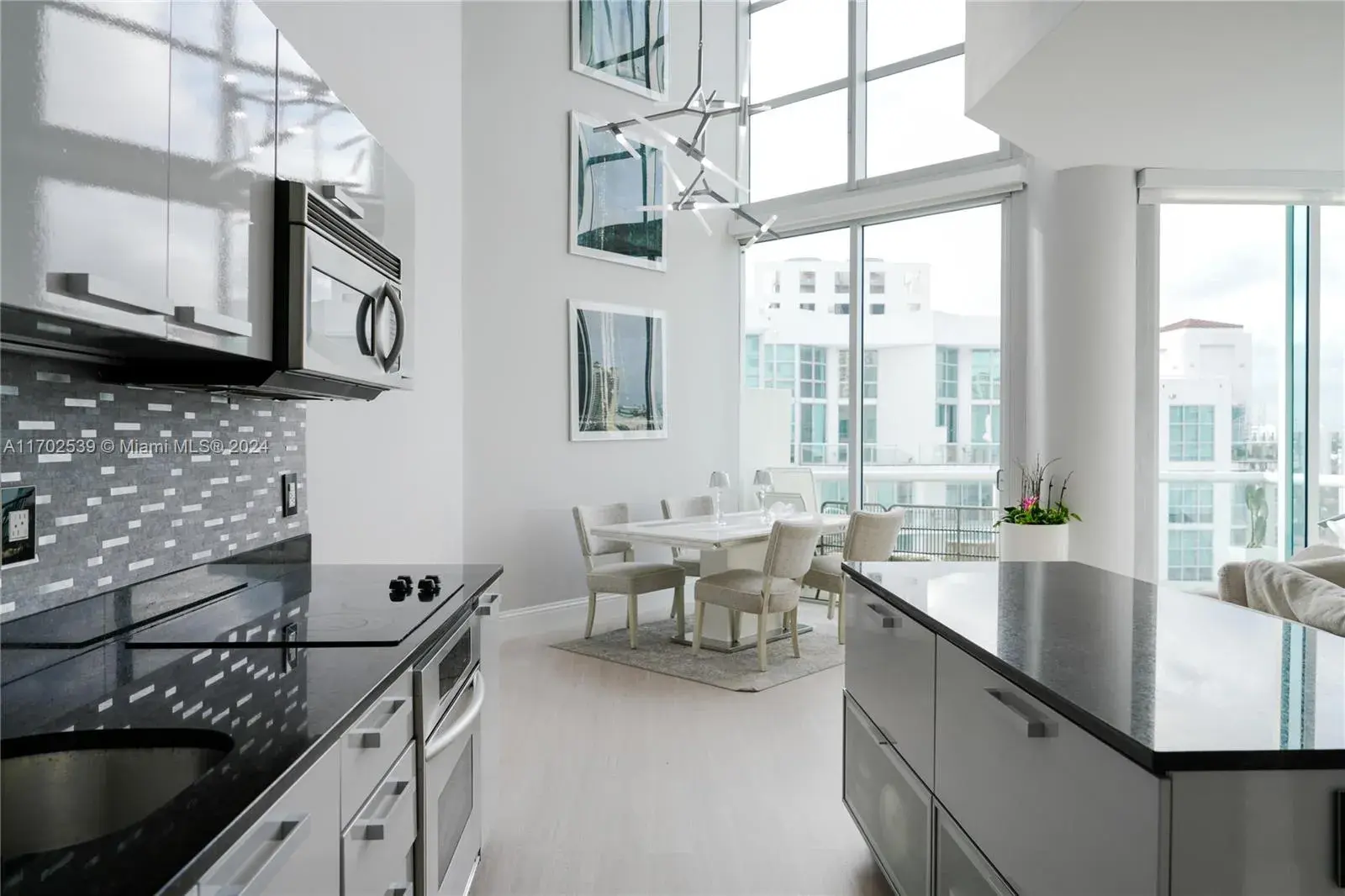 2 bedroom 2 bath Residential for sale at 3131 NE 188th St # 21207, Aventura FL 33180