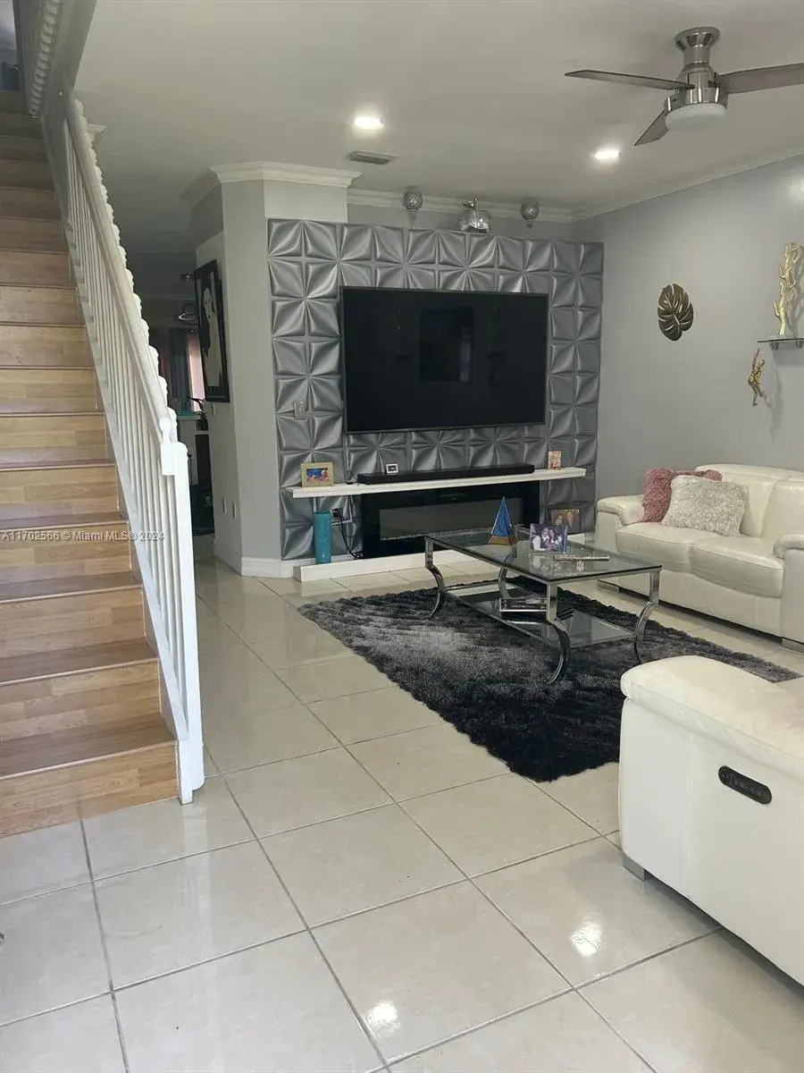 2220 SE 26th Ln # 2220, Homestead FL 33035