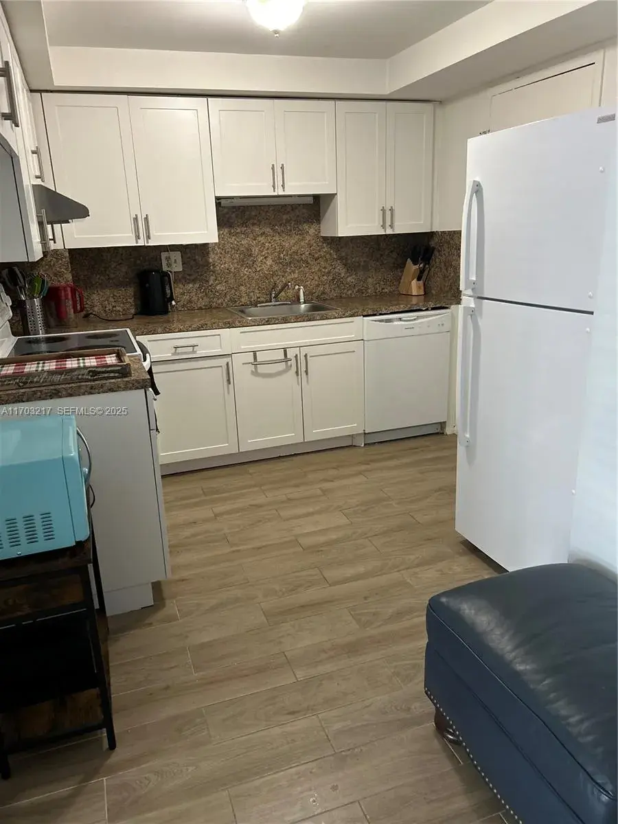 1913 S OCEAN DR # 129, Hallandale Beach FL 33009