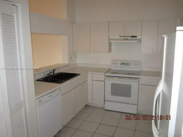 20820 San Simeon Way # G, Miami FL 33179