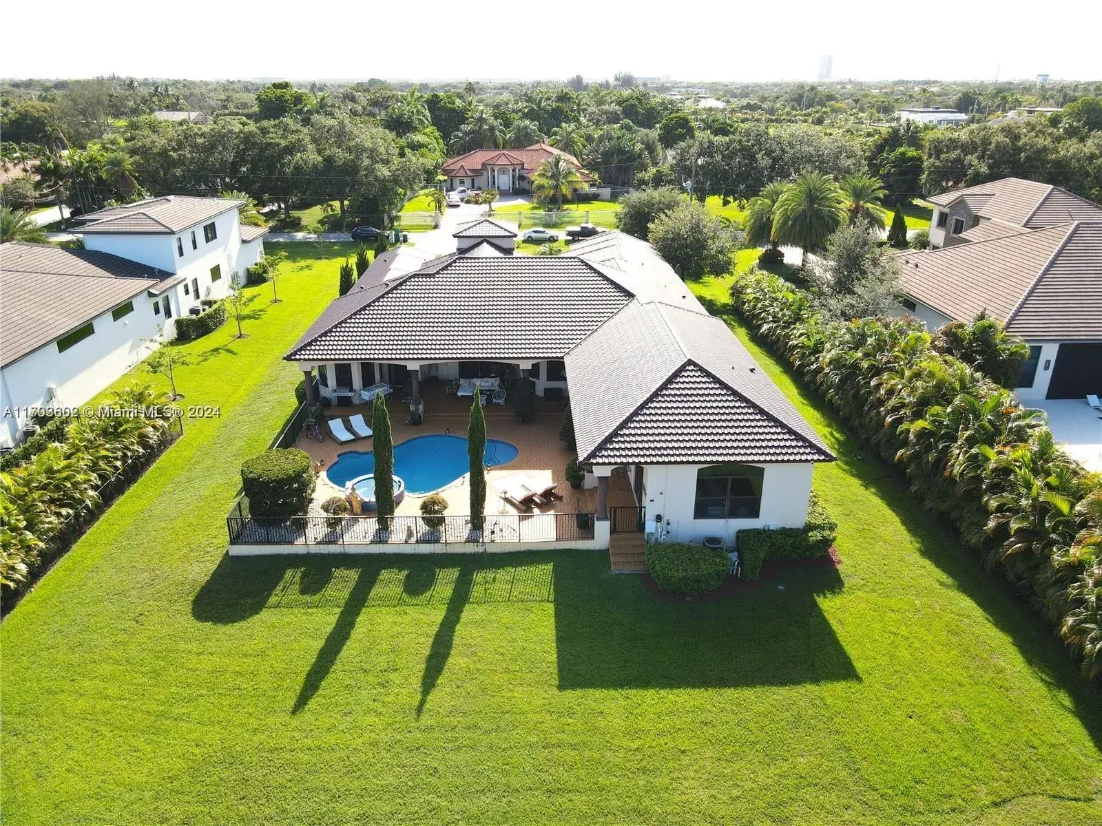 1400 NW 116th Ave, Plantation FL 33323
