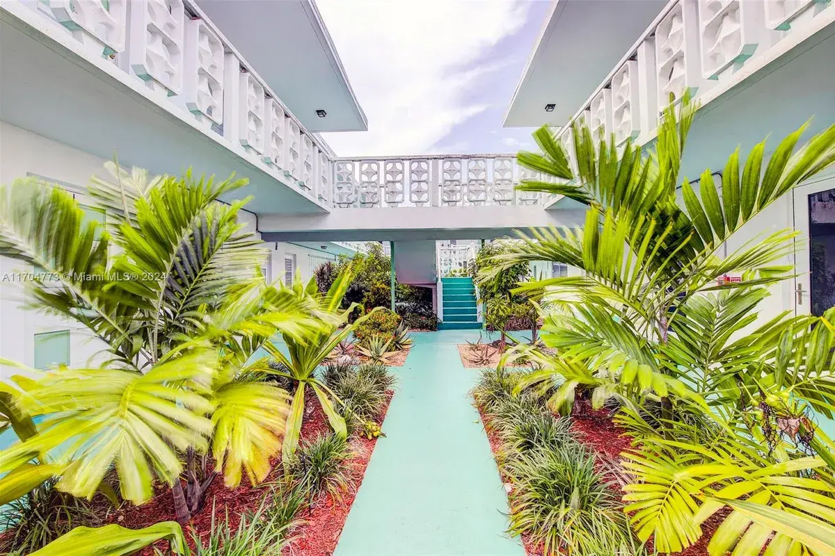 1715 Wiley St # 15, Hollywood FL 33020