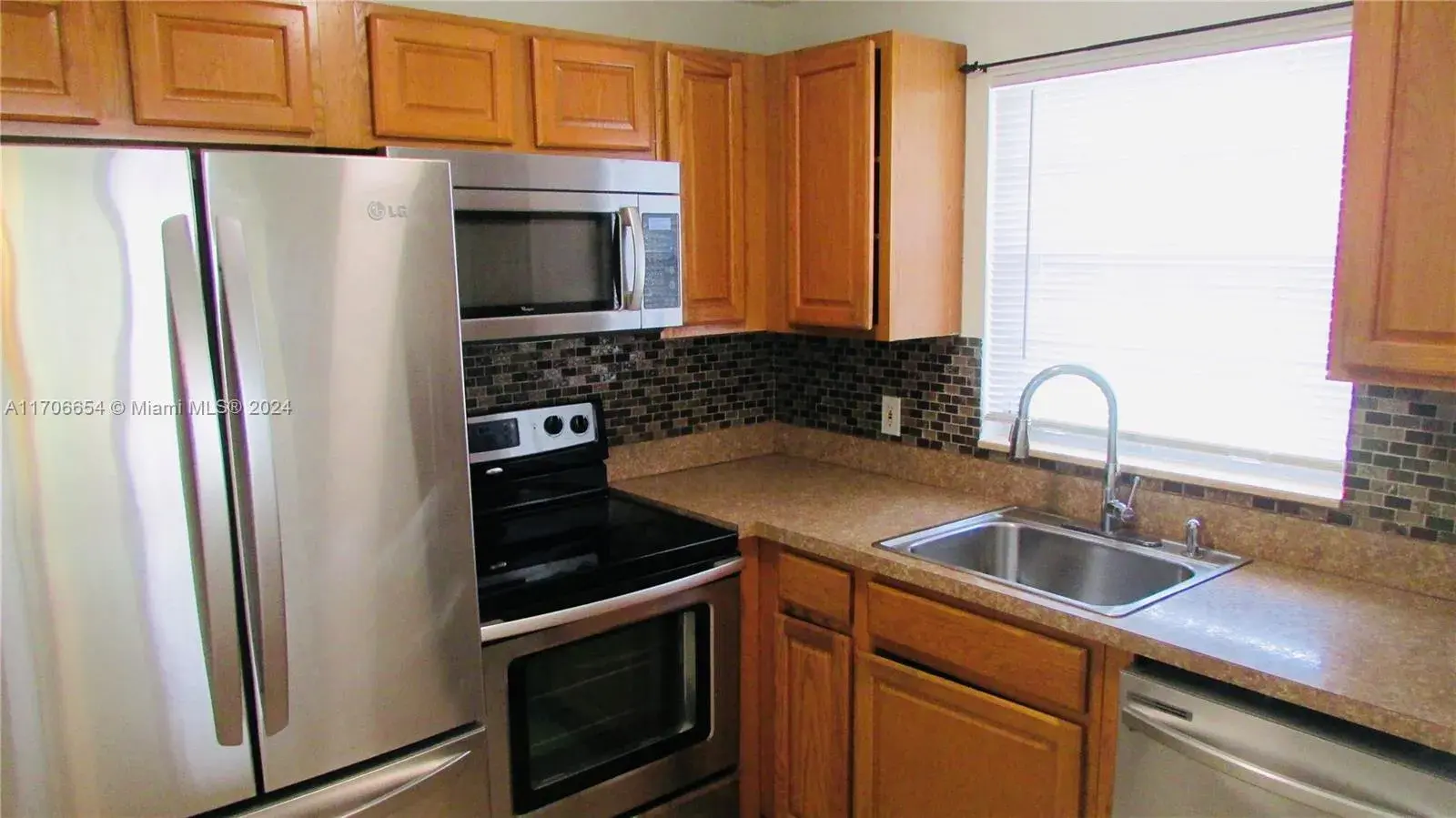 1 bedroom 1 bath Residential Lease for rent at 229 Newport O # 229, Deerfield Beach FL 33442