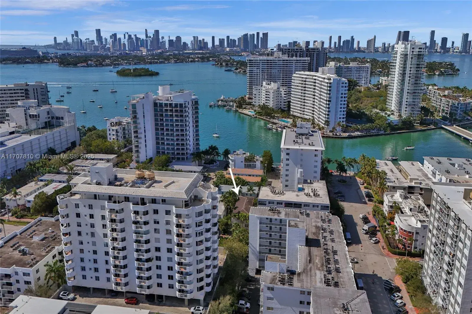 1622 Bay Rd, Miami Beach FL 33139