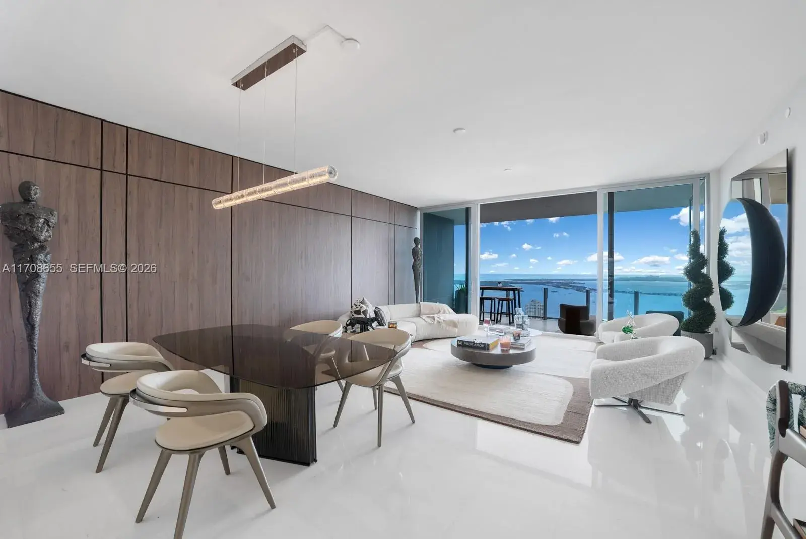 300 Biscayne Blvd Way # 4703, Miami FL 33131