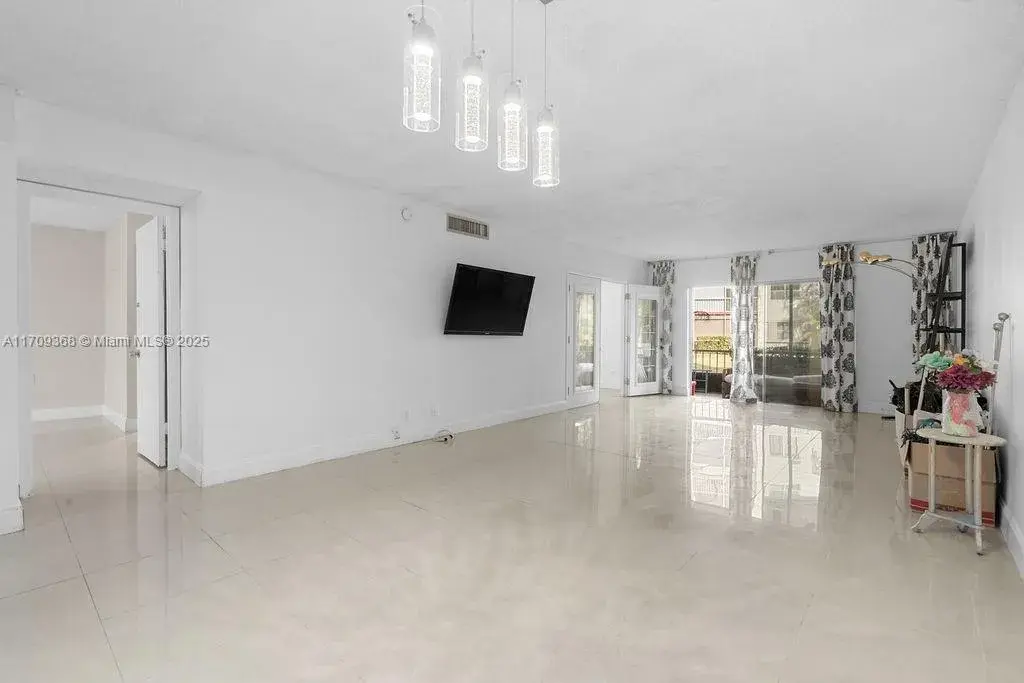 3330 Spanish Moss Ter # 109, Lauderhill FL 33319