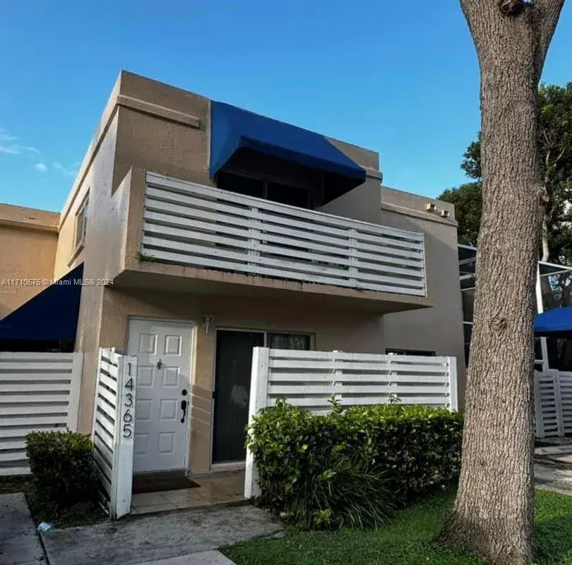 14365 SW 97th Ln, Miami FL 33186