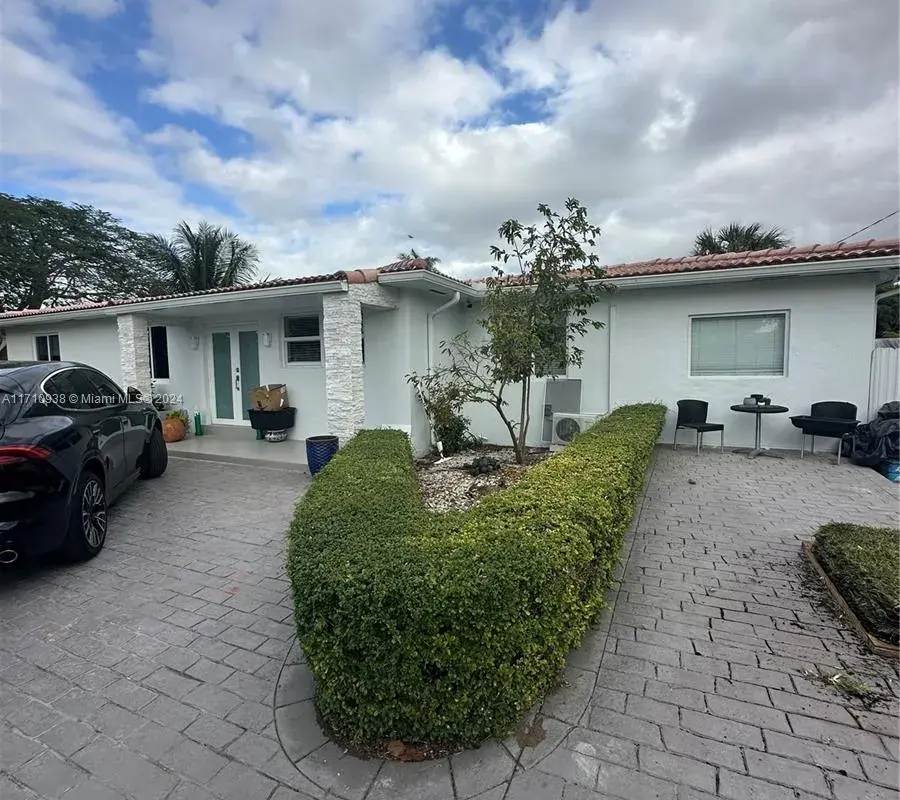 3401 SW 99th Ave, Miami FL 33165