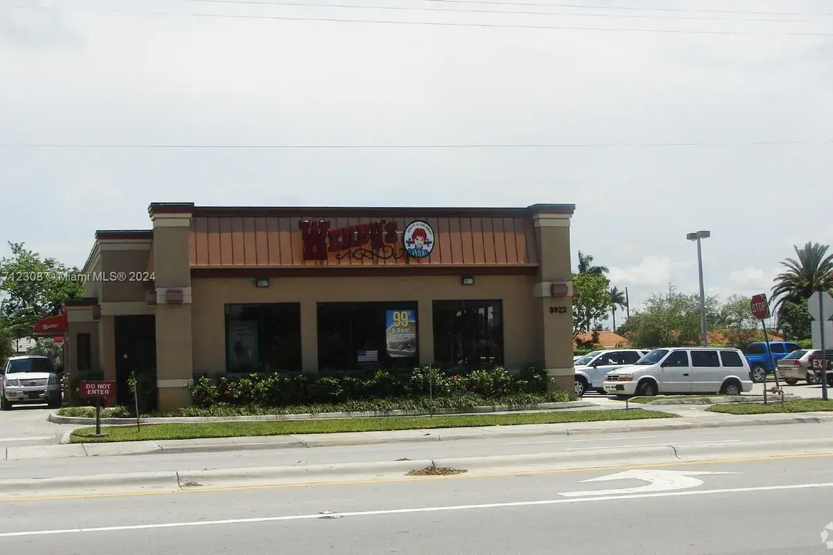 8922 SW 24th St, Miami FL 33165