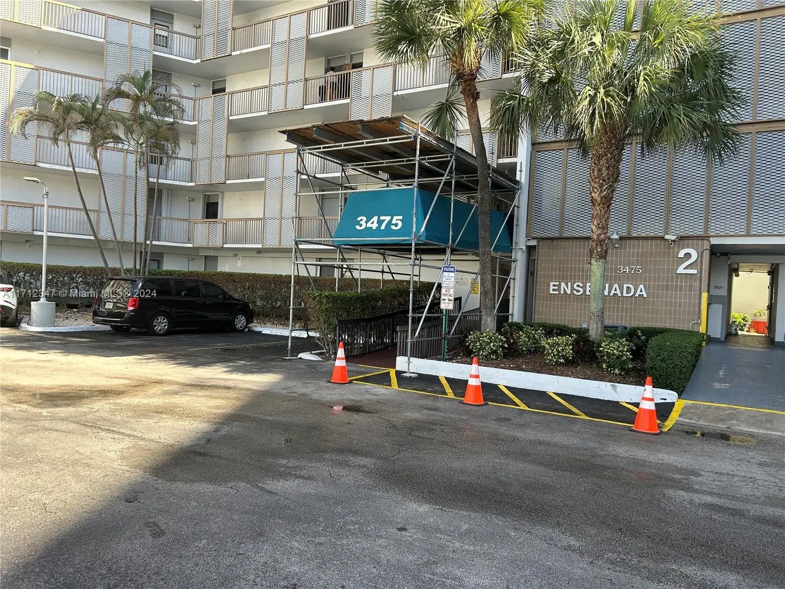 2 bedroom 2 bath Residential for sale at 3475 N Country Club Dr # 618, Aventura FL 33180