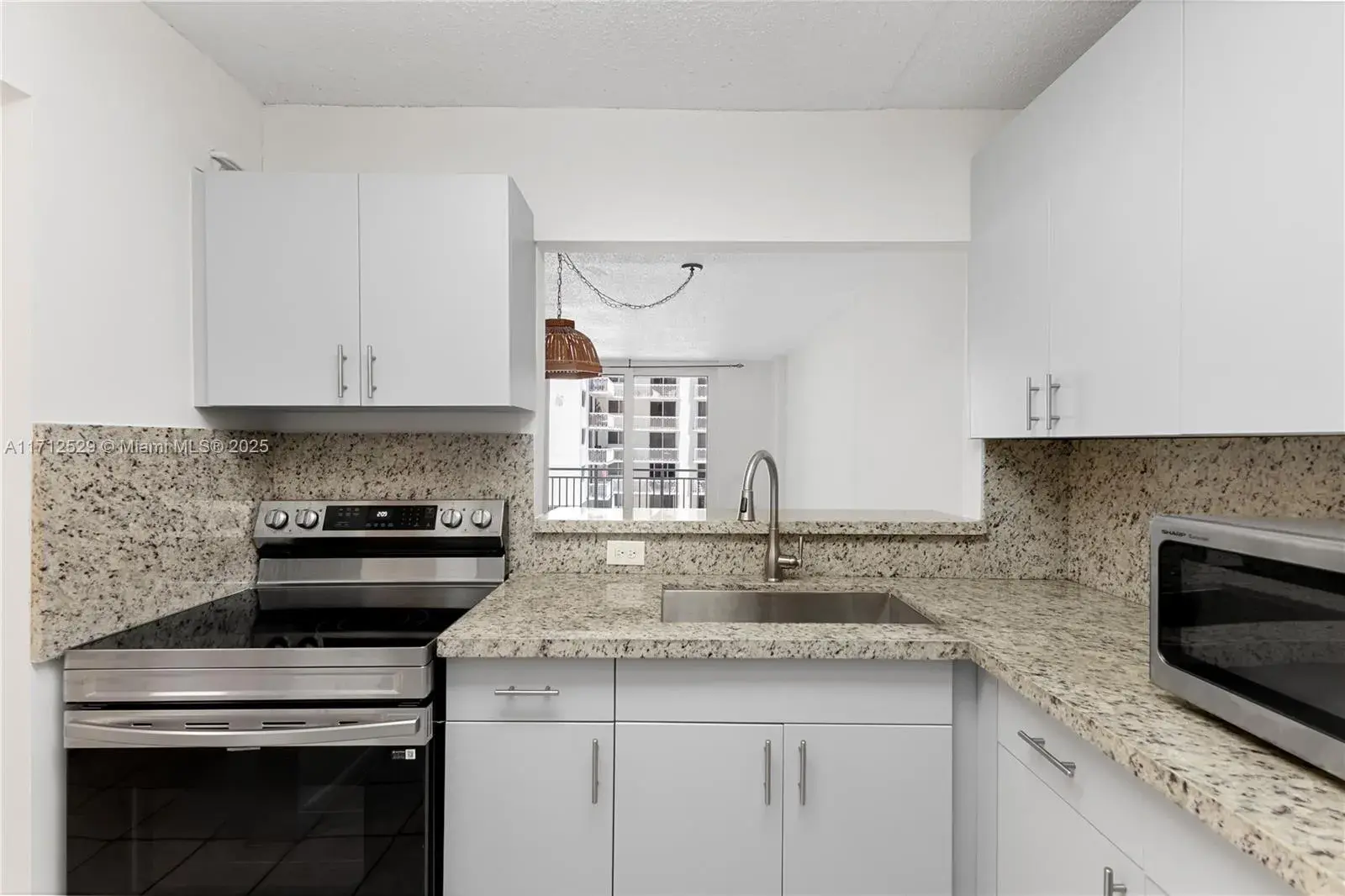 345 Ocean Dr # 424, Miami Beach FL 33139