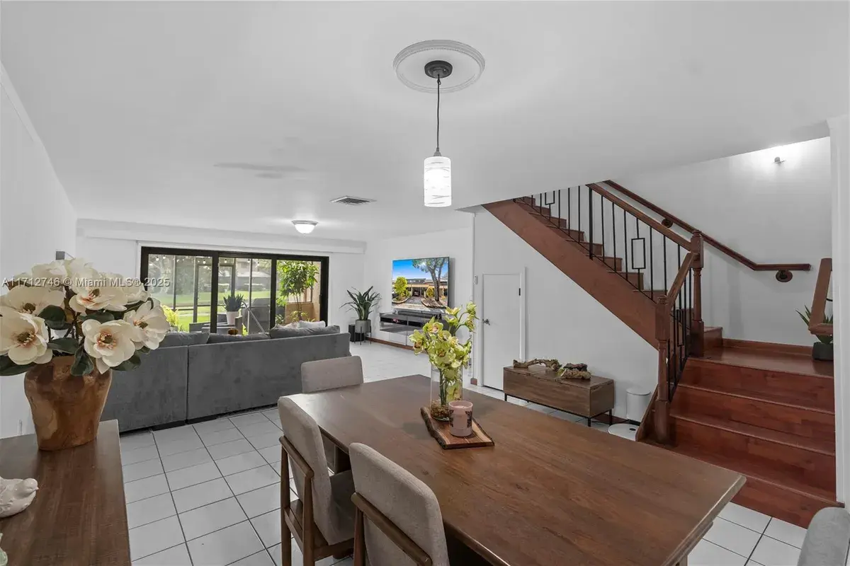 3847 Estepona Ave, Doral FL 33178
