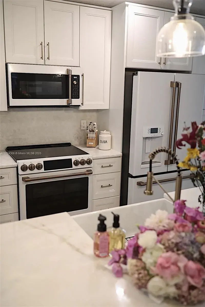 2734 SW 179th Ter, Miramar FL 33029