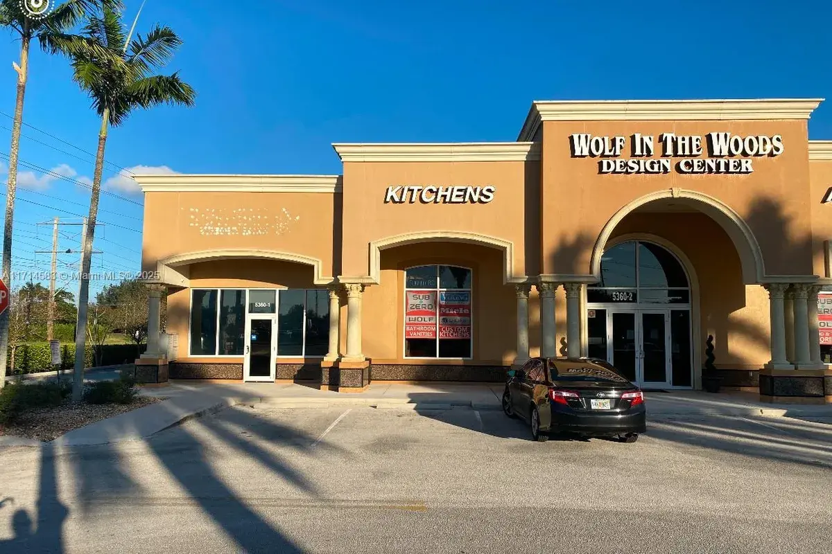 5360 S University Dr, Davie FL 33328