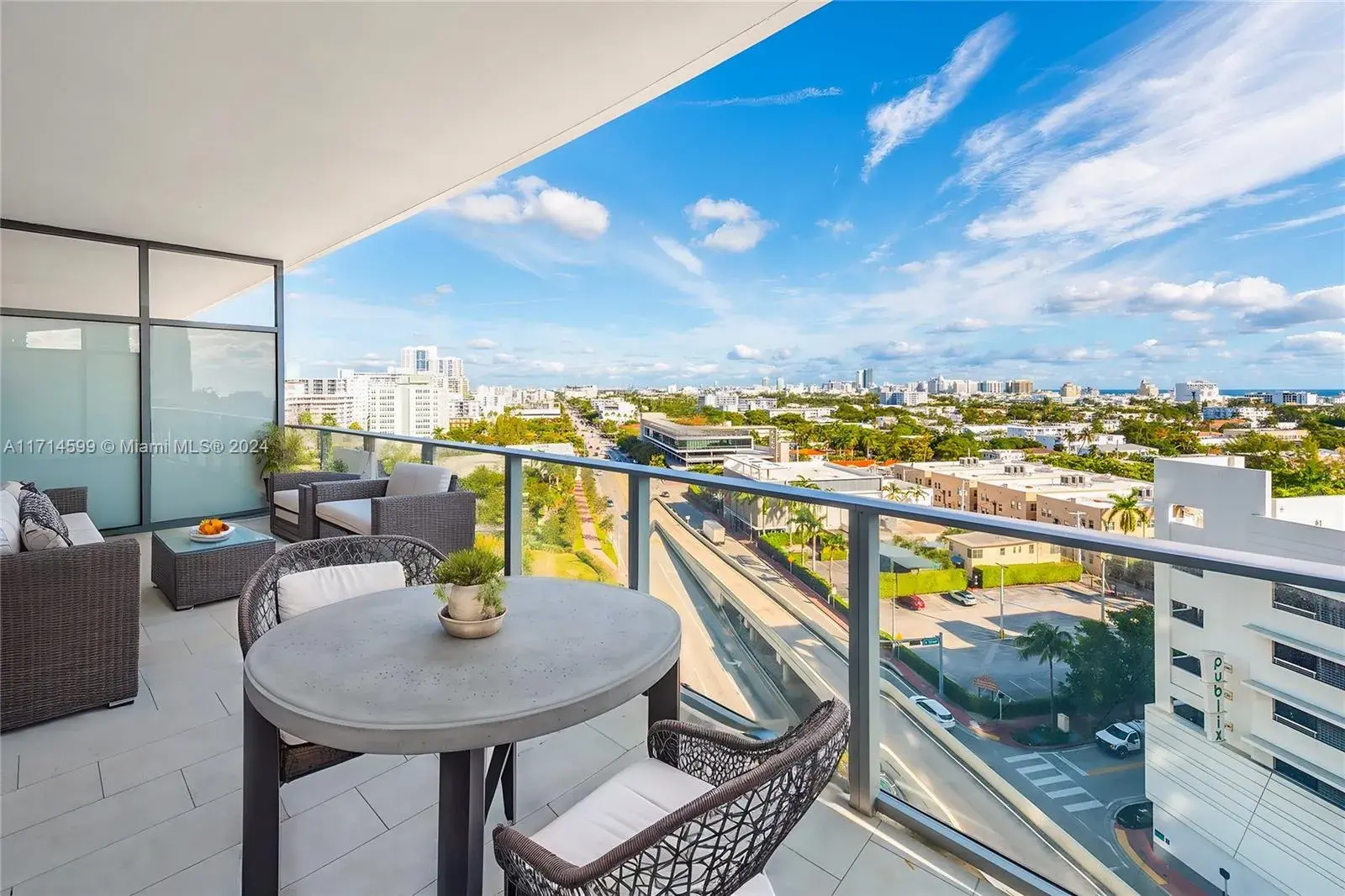 1 bedroom 1 bath Residential for sale at 500 Alton Rd # 1108, Miami Beach FL 33139