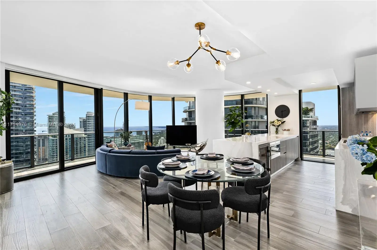 3 bedroom 4 bath Residential for sale at 801 S Miami Ave # 4701, Miami FL 33130