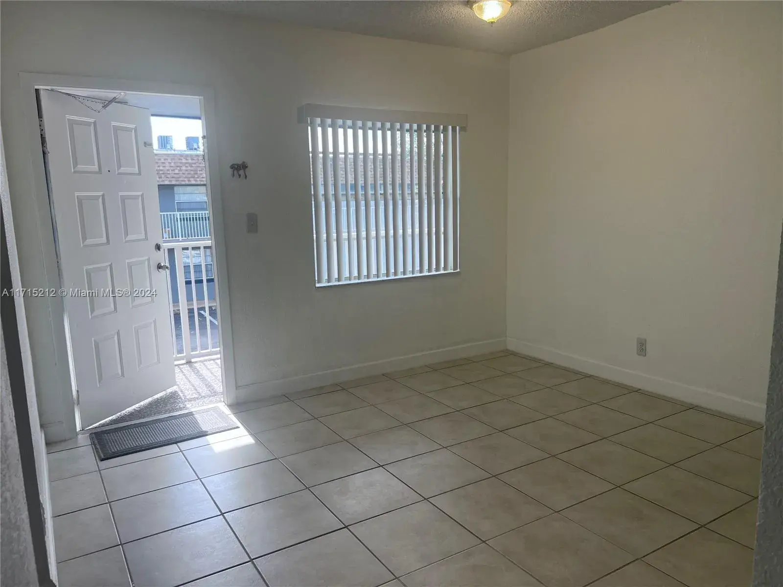 4775 NW 9th Dr # 4775, Plantation FL 33317