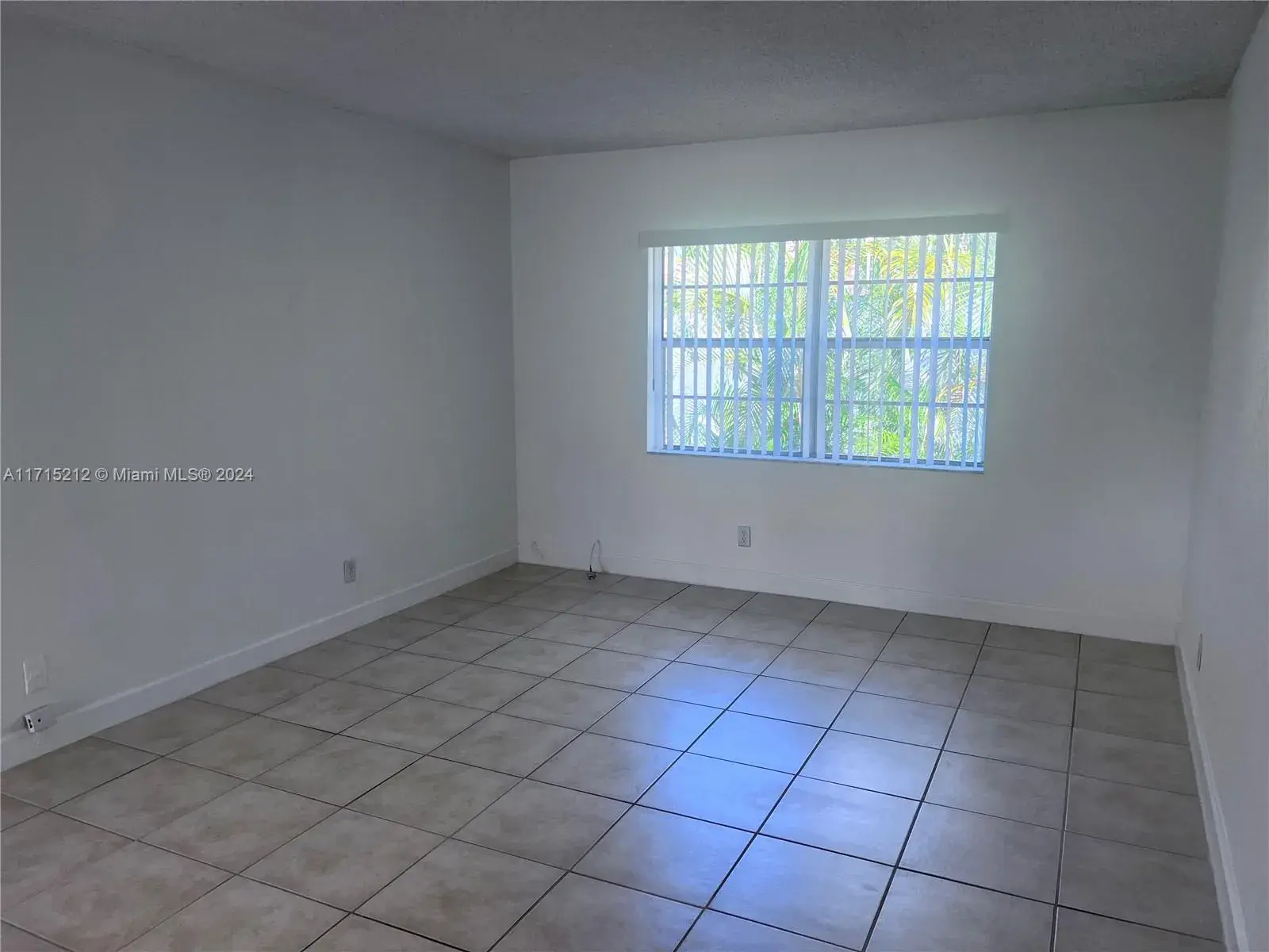 4775 NW 9th Dr # 4775, Plantation FL 33317