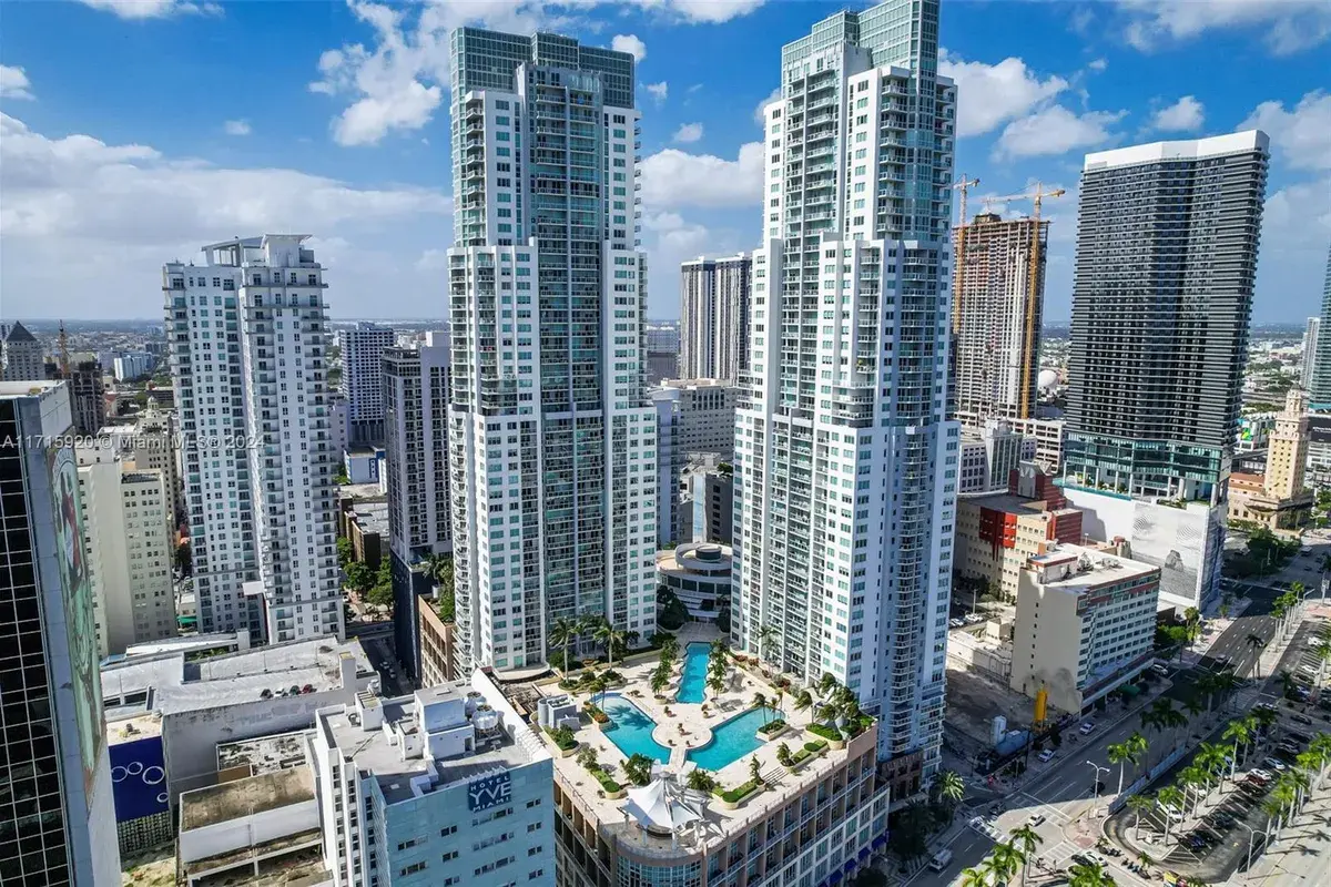 253 NE 2nd St # 413, Miami FL 33132